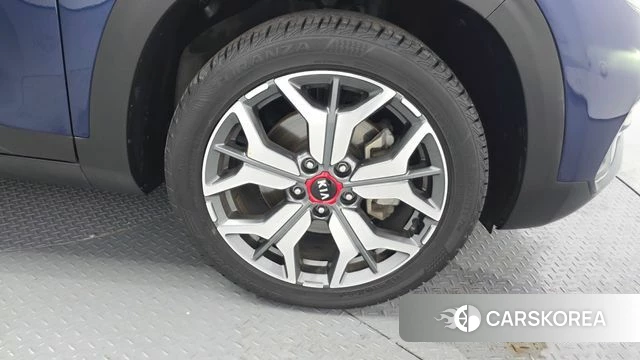 Kia Seltos id 4586890 из Кореи 13