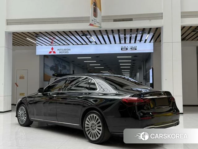 Mercedes-Benz E-class id 4211739 из Китая 13