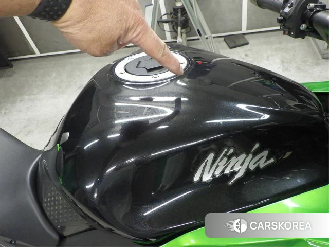 Kawasaki NINJA 1000 ABS id 3946855 из Японии 13