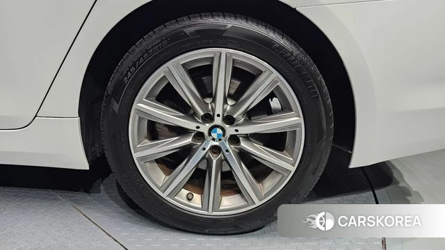 BMW 5 Series (G30) id 4250992 из Кореи 13