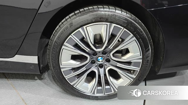 BMW 7 Series (G70) id 4343410 из Кореи 13