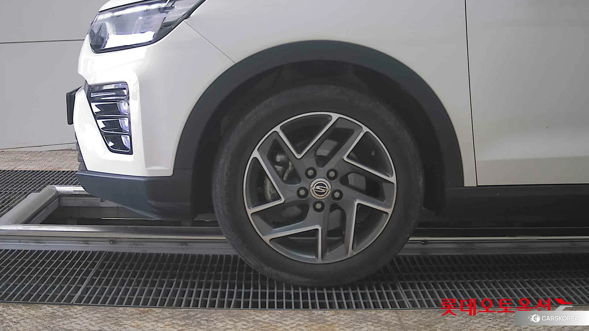 SsangYong Tivoli id 3888453 из Кореи 13