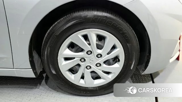 Hyundai The New Avante AD id 4397176 из Кореи 13