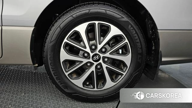 Hyundai The New Grand Starex id 4581751 из Кореи 13