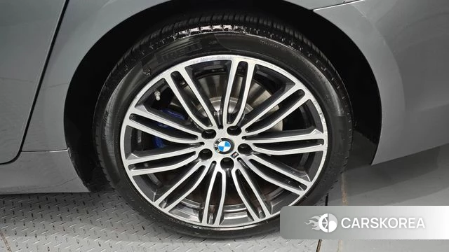 BMW 5 Series (G30) id 4325791 из Кореи 13