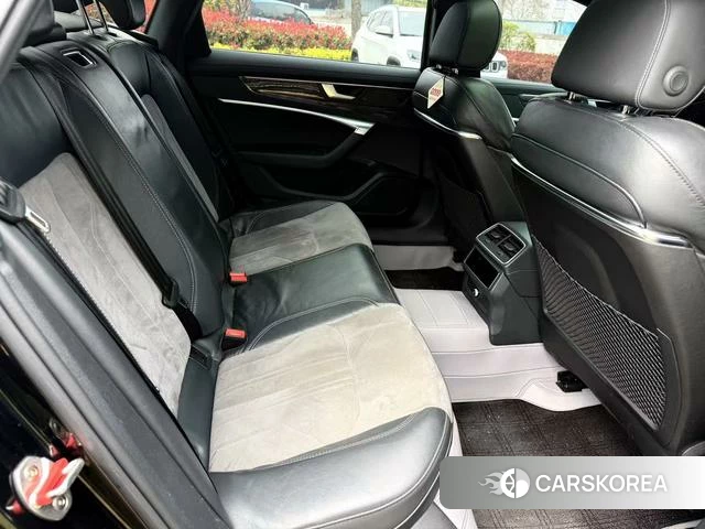 Audi A6L id 4273503 из Китая 13