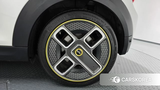 Mini Cooper Electric id 4533915 из Кореи 13