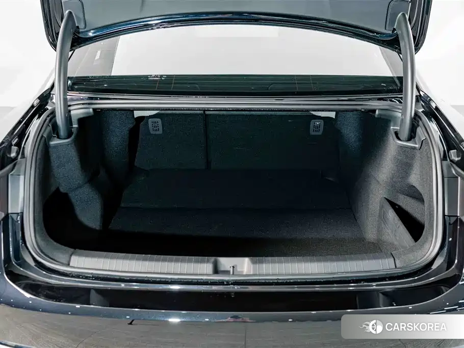 Volkswagen Passat id 4576759 из Китая 13