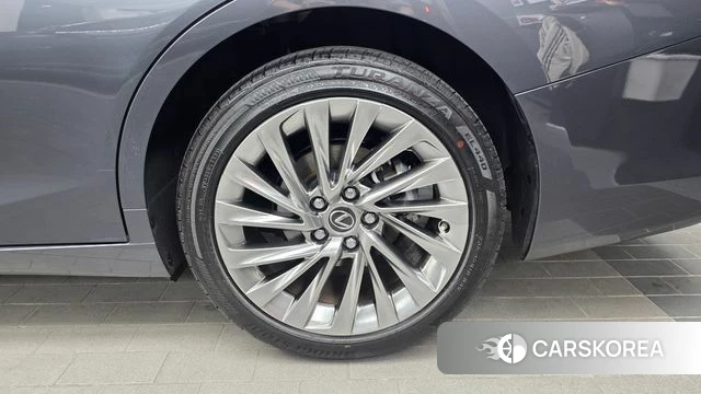 Lexus ES300h 7th generation id 4248521 из Кореи 13