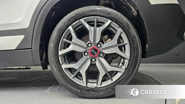 Kia Seltos id 4338337 из Кореи 13