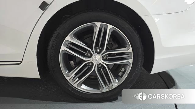 Hyundai Grandeur IG id 4351199 из Кореи 13