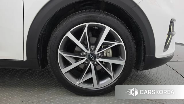 Kia The New Niro id 4754790 из Кореи 13