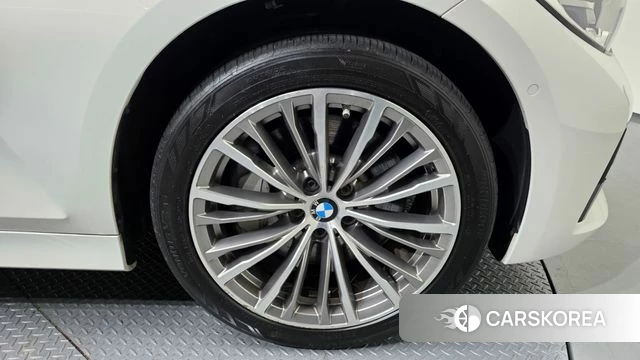 BMW 3 Series (G20) id 4317222 из Кореи 13