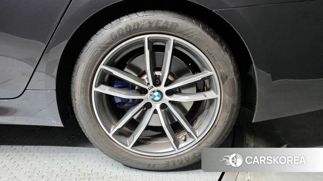 BMW 5 Series (G30) id 4376427 из Кореи 13