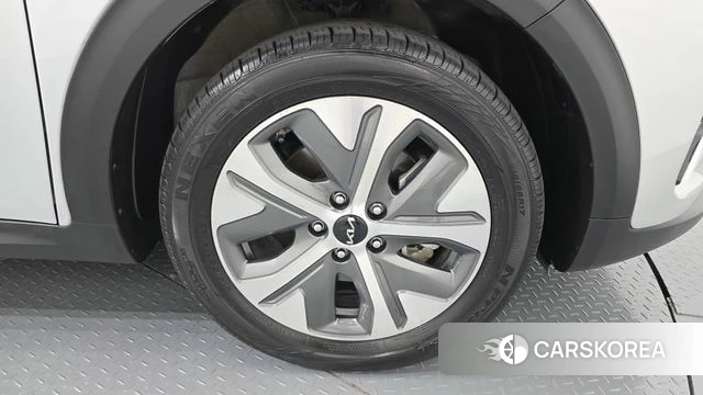 Kia Niro Plus id 4697053 из Кореи 13