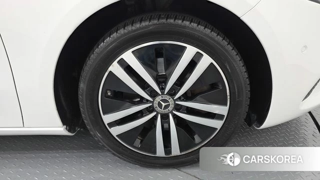 Mercedes-Benz A-Class W177 id 4864555 из Кореи 13