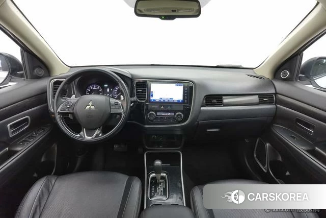 Mitsubishi  Outlander id 4210212 из Китая 13