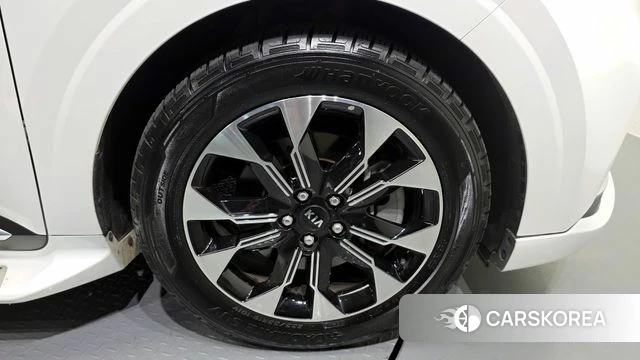 Kia Carnival 4th generation id 4324115 из Кореи 13