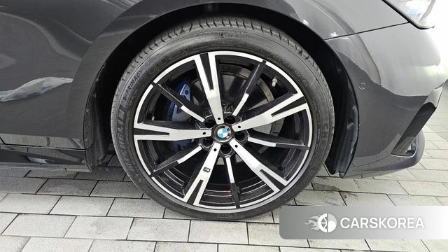 BMW 5 Series (G60) id 4649677 из Кореи 13