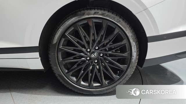 Hyundai Grandeur (GN7) id 4243842 из Кореи 13