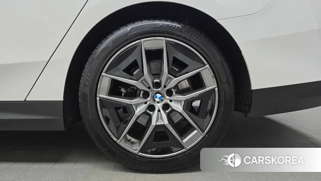 BMW 5 Series (G60) id 4400876 из Кореи 13