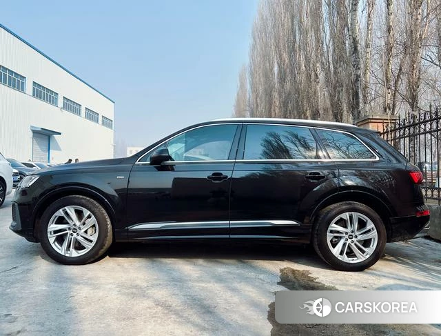 Audi Q7 id 4263345 из Китая 13
