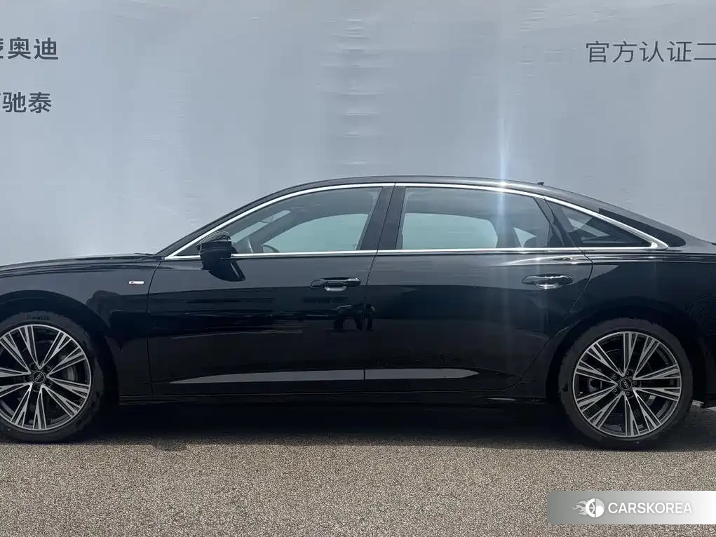 Audi A6L id 4681074 из Китая 13