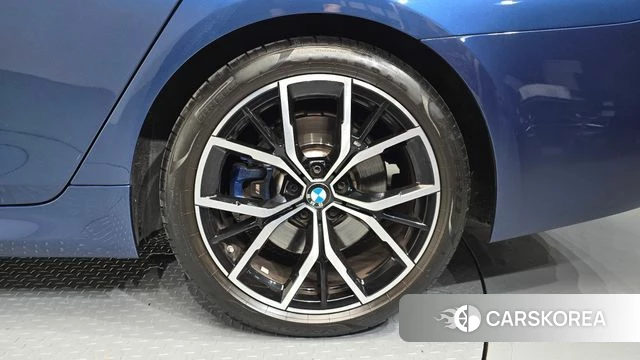 BMW 5 Series (G30) id 4423782 из Кореи 13