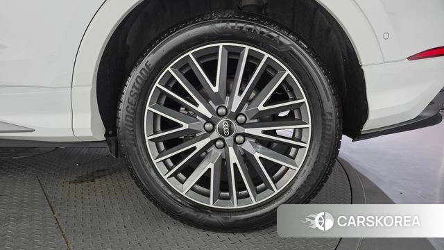Audi Q3 (F3) id 4618576 из Кореи 13