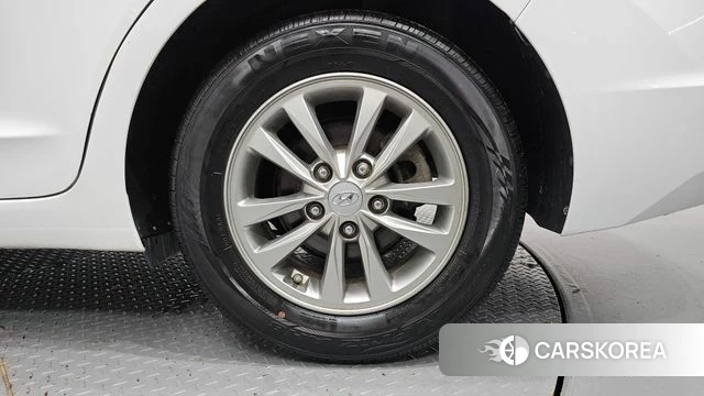 Hyundai The New Avante AD id 4849853 из Кореи 13