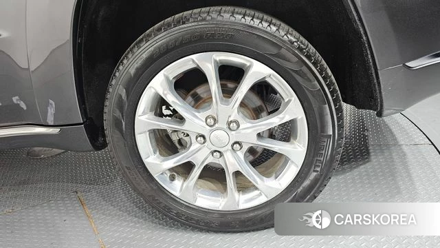 Jeep Grand Cherokee id 4519701 из Кореи 13