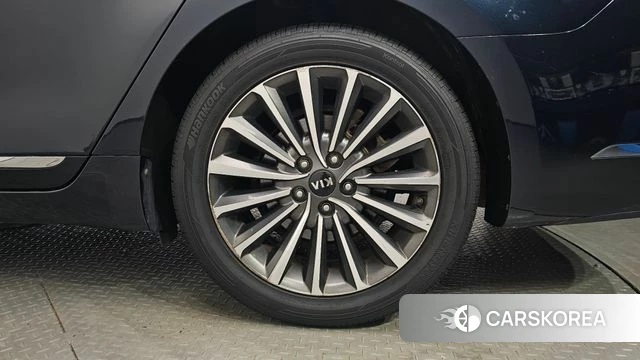 Kia Come New K7 id 4638350 из Кореи 13