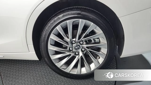 Lexus ES300h 7th generation id 4441738 из Кореи 13