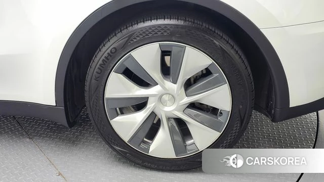 Tesla Model Y id 4783558 из Кореи 13