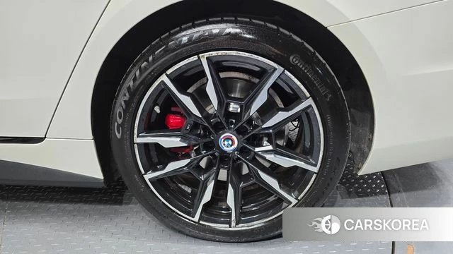 BMW i4 id 4517809 из Кореи 13