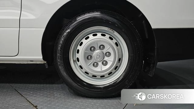 Hyundai The New Grand Starex id 4642758 из Кореи 13
