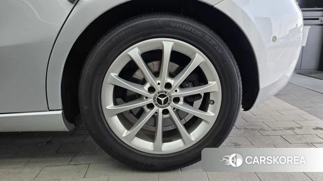 Mercedes-Benz A-Class W177 id 4525422 из Кореи 13