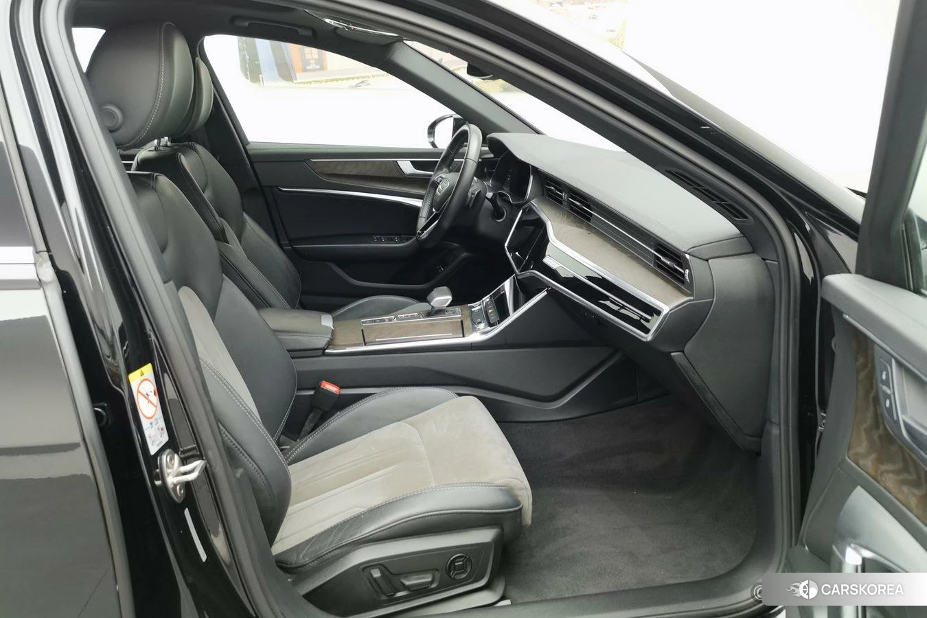 Audi A6L PHEV id 4405777 из Китая 13