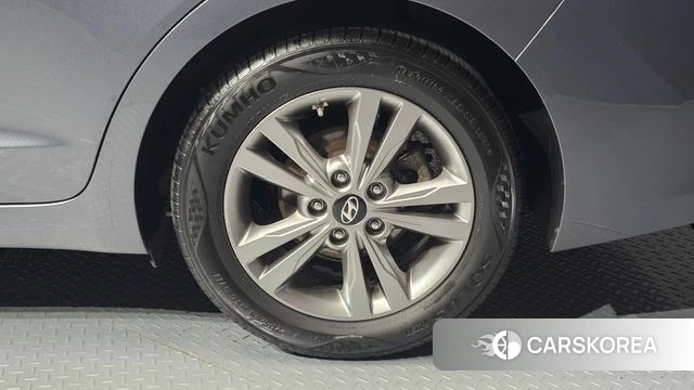 Hyundai Avante AD id 4605477 из Кореи 13