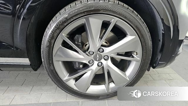 Genesis GV70 id 4224000 из Кореи 13