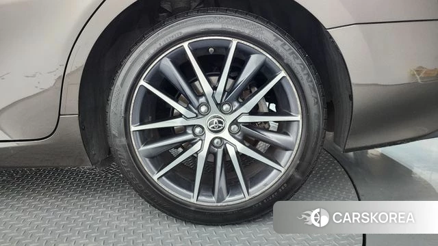 Toyota Camry (XV70) id 4267510 из Кореи 13
