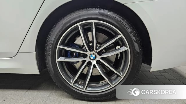 BMW 5 Series (G30) id 4281801 из Кореи 13