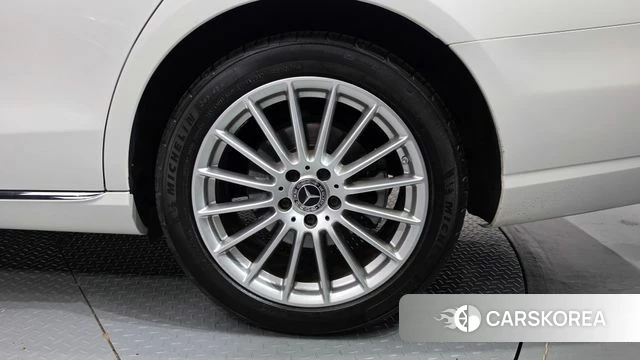 Mercedes-Benz E-Class W213 id 4698036 из Кореи 13