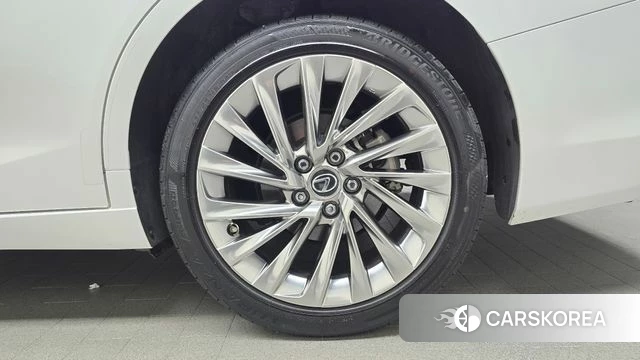 Lexus ES300h 7th generation id 4230960 из Кореи 13