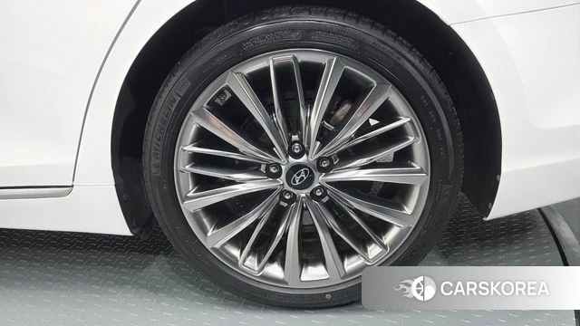 Hyundai Grandeur IG id 4403414 из Кореи 13