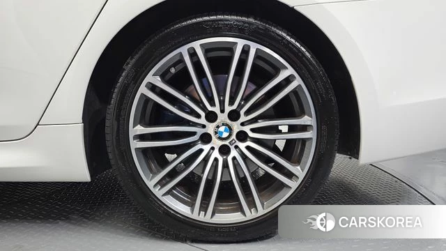 BMW 5 Series (G30) id 4689181 из Кореи 13