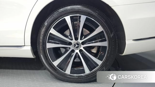 Mercedes-Benz E-Class W213 id 4595136 из Кореи 13