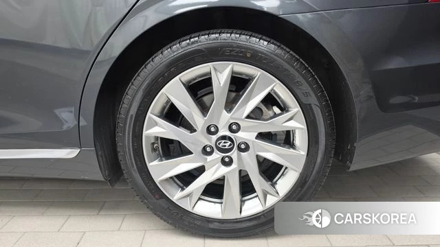 Hyundai The New Grandeur IG Hybrid id 4750699 из Кореи 13
