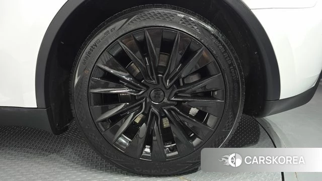 Tesla Model Y id 4778183 из Кореи 13