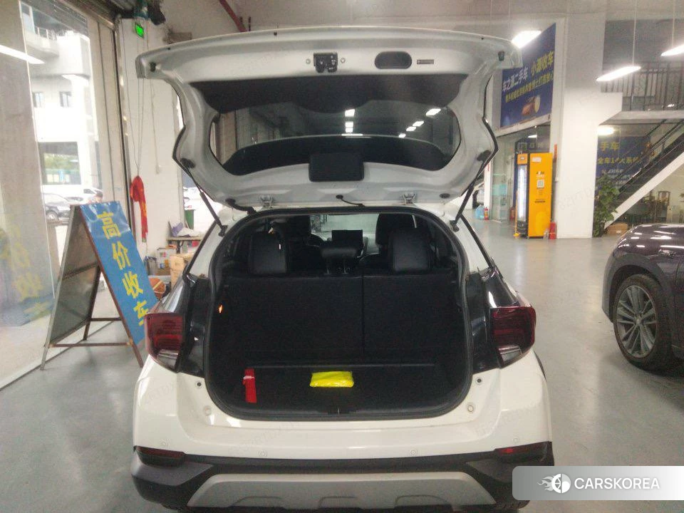 Toyota Yaris L id 4514018 из Китая 13